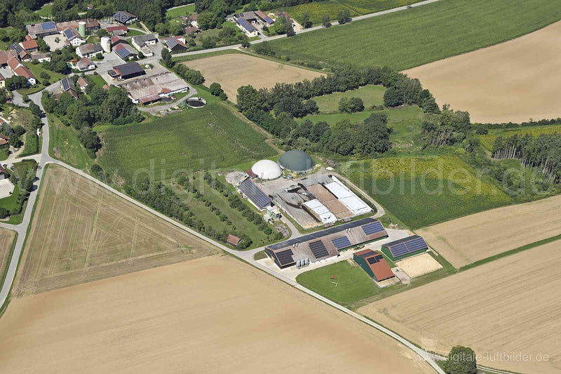Luftaufnahme Röhrberg in Neufahrn | Niederbayern, Bayern