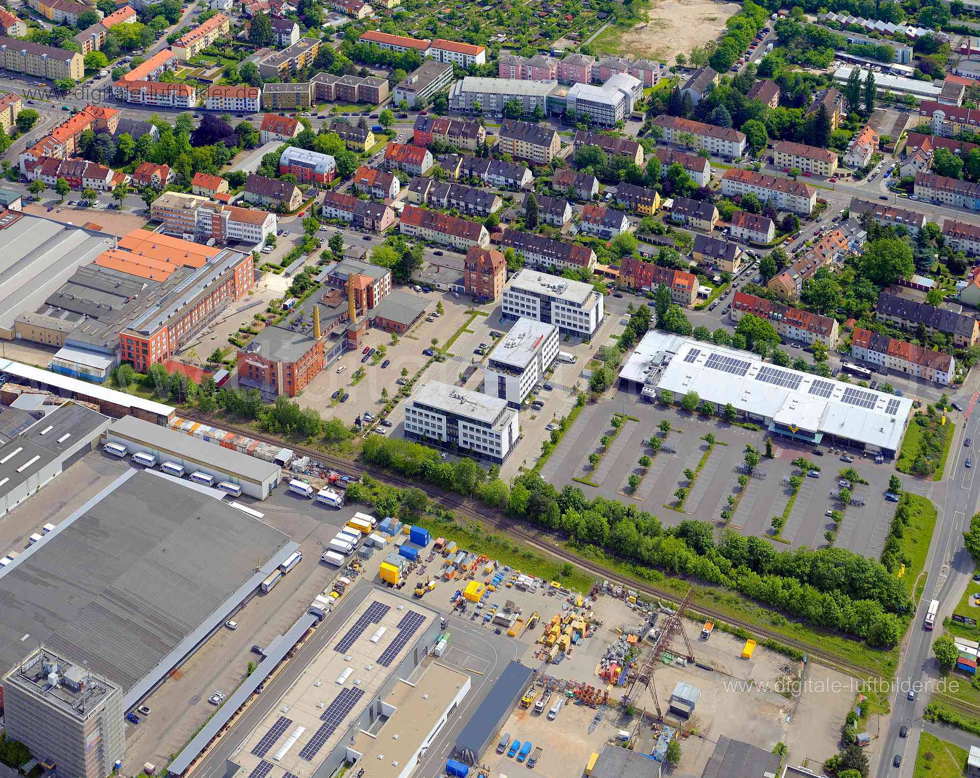Luftbild - Adolf-Reichwein-Schule, Ort: Nürnberg, Tags: Adolf-Reichwein-Schule, Schule, , Eintrachtstraße, Nürnberg, Rolln...