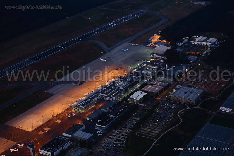Luftaufnahme Albrecht-Dürer-Airport in Nürnberg | Mittelfranken, Bayern