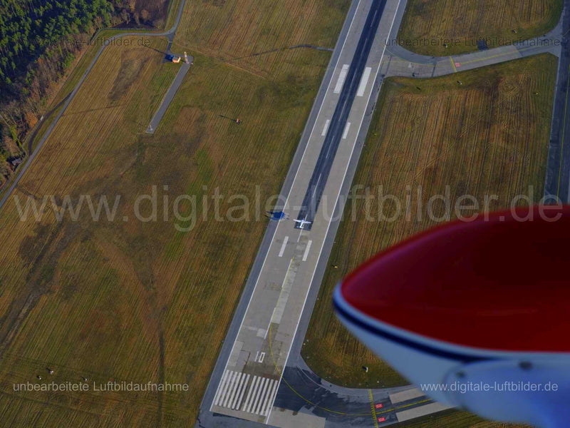 Luftaufnahme Albrecht-Dürer-Airport in Nürnberg | Mittelfranken, Bayern