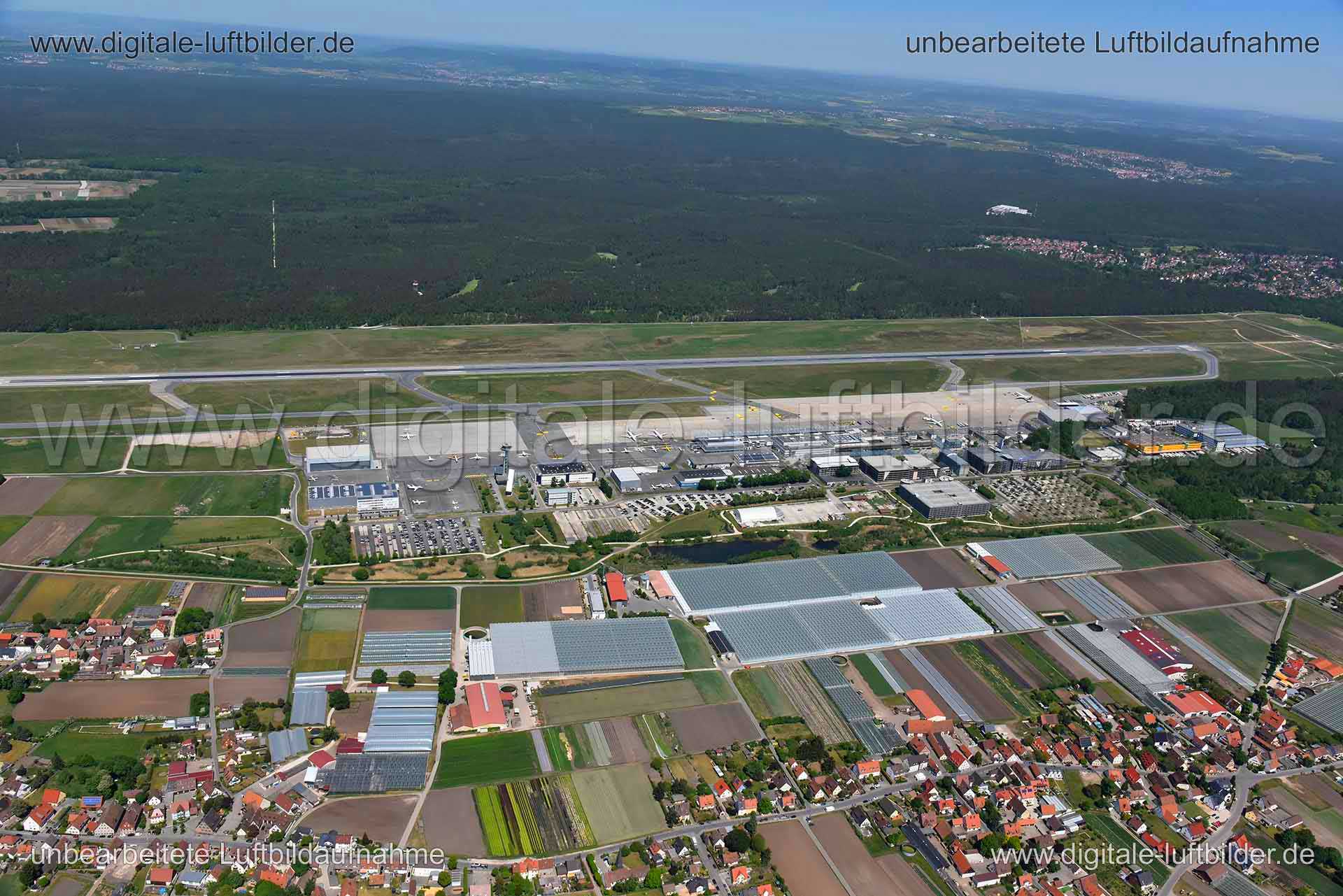 Luftaufnahme Albrecht-Dürer-Airport in Nürnberg | Mittelfranken, Bayern