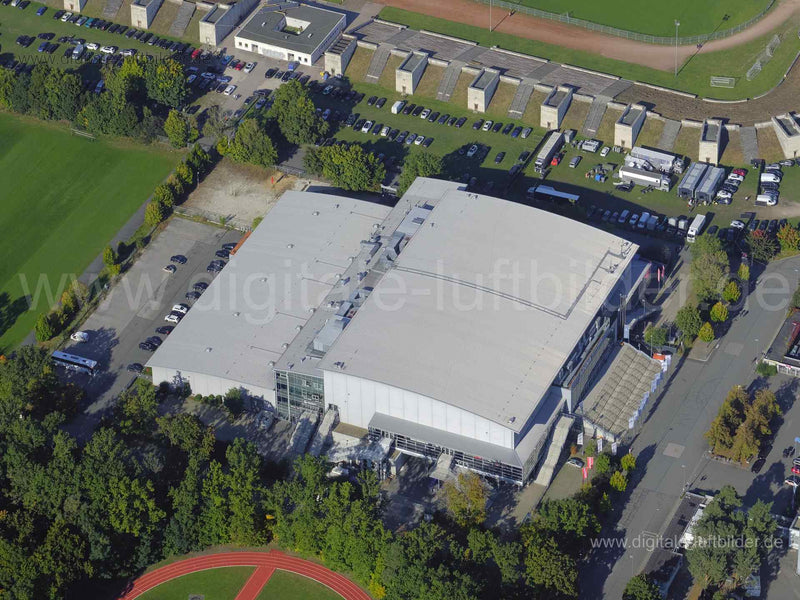 Titel: Arena Nürnberg, Bildnummer: f455051, Ort / Stadt: Nürnberg, (Land)Kreis: kreisfreie Stadt Nürnberg, Regierungsbezirk: Mittelfranken, Bundesland: Bayern, Aufnahmedatum: 10.10.2021, Schlagwörter: Luftbild, Luftbilder, Luftbildfotografie, Luftaufnahme, Luftbildaufnahme, Luftfoto, Luftbildarchiv, Luftbildsuche, Vogelperspektive, Vogelansicht, Deutschland, aaa, Arena, Langwasser, Kurt-Schmidtpeter-Weg, Karl-Steigelmann-Straße, Kurt-Leucht-Weg, Monat: Oktober, Jahreszeit: Herbst, Tageszeit: Nac