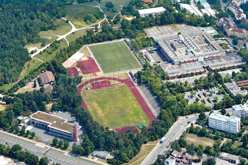 Luftaufnahme Bertolt-Brecht-Schule in Nürnberg | Mittelfranken, Bayern