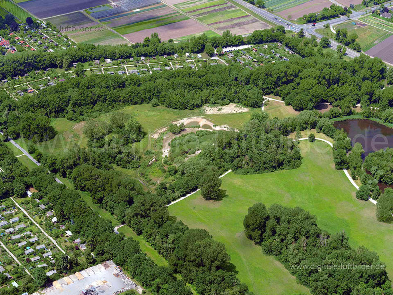 Luftaufnahme Biotop am Marienbergweiher in Nürnberg | Mittelfranken, Bayern