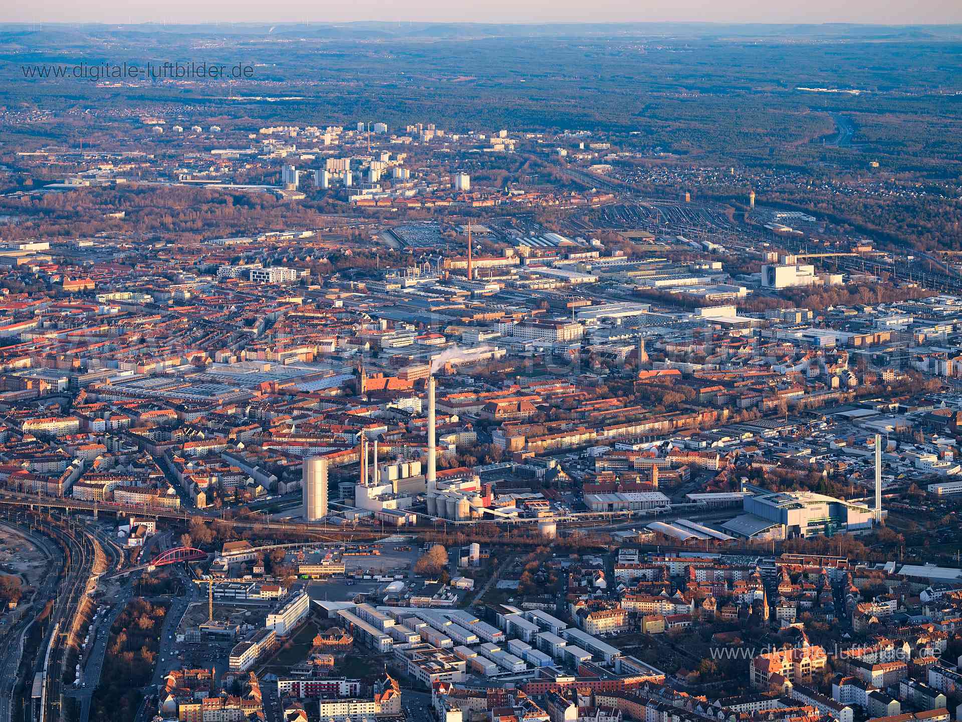 Luftaufnahme Blick Richtung Süd-Osten in Nürnberg | Mittelfranken, Bayern