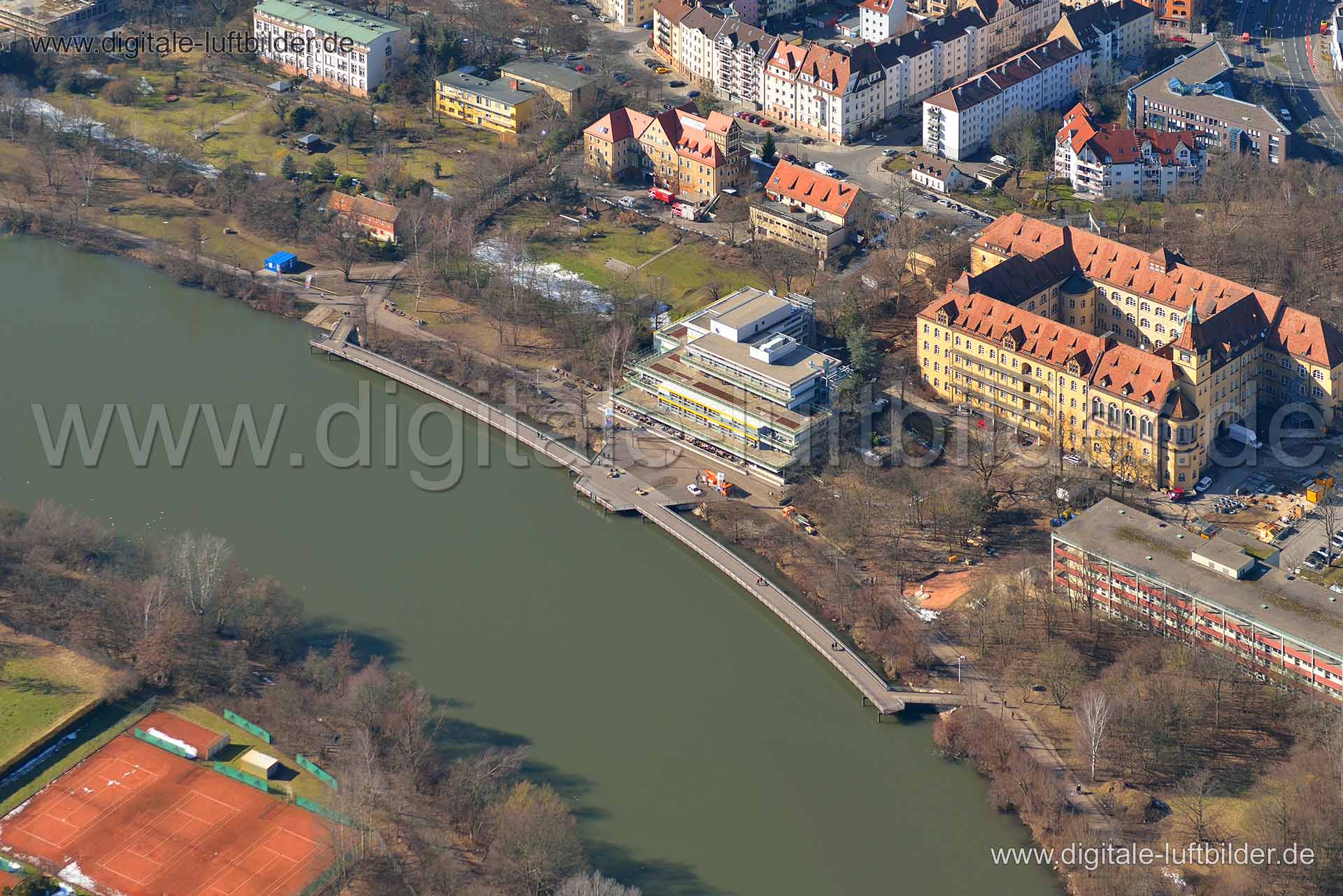 Luftaufnahme Boulevardsteg am Wöhrder See in Nürnberg | Mittelfranken, Bayern