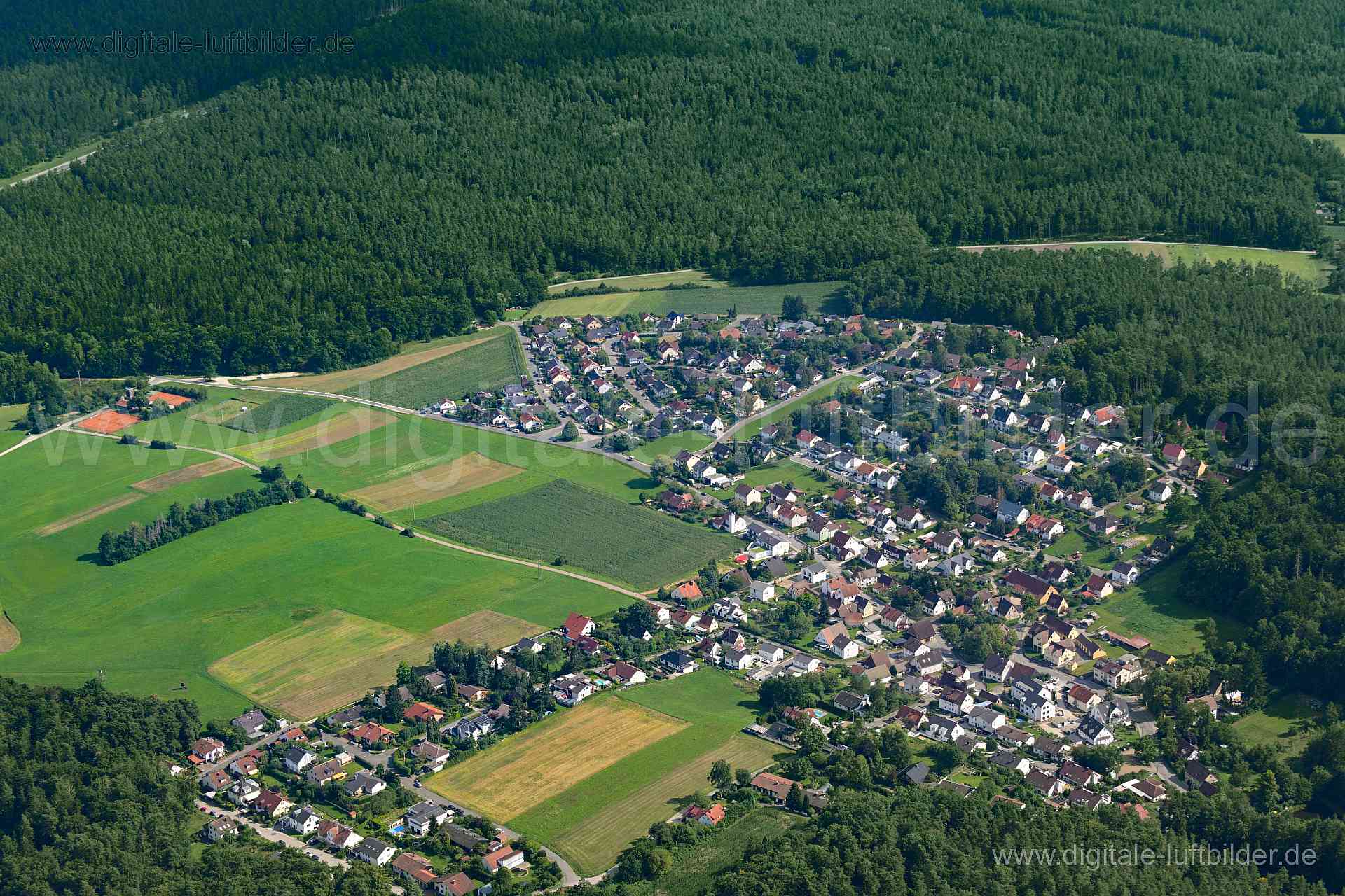 Luftaufnahme Brunn, Netzstall in Nürnberg | Mittelfranken, Bayern