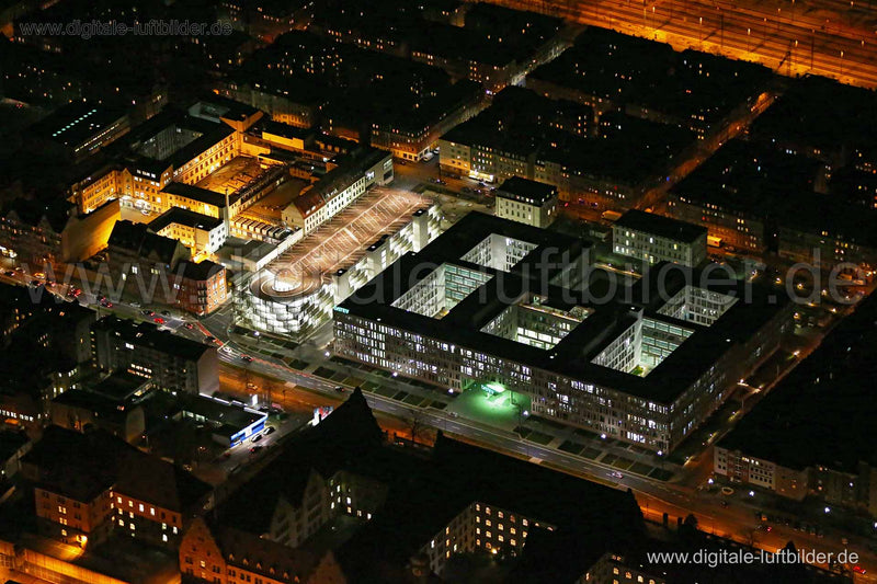 Titel: Datev, Bildnummer: bb88690, Ort / Stadt: Nürnberg, (Land)Kreis: kreisfreie Stadt Nürnberg, Regierungsbezirk: Mittelfranken, Bundesland: Bayern, Aufnahmedatum: 22.12.2015, Schlagwörter: Luftbild, Luftbilder, Luftbildfotografie, Luftaufnahme, Luftbildaufnahme, Luftfoto, Vogelperspektive, Vogelansicht, Deutschland, Schräg- und Senkrecht-Luftaufnahmen, Orthofotografie, Datev, Fürther Straße, Parkhaus, Feuerleinstraße, Mendelstraße, Paumgartnerstraße, Adam-Klein-Straße, Gostenhof, Architektur,