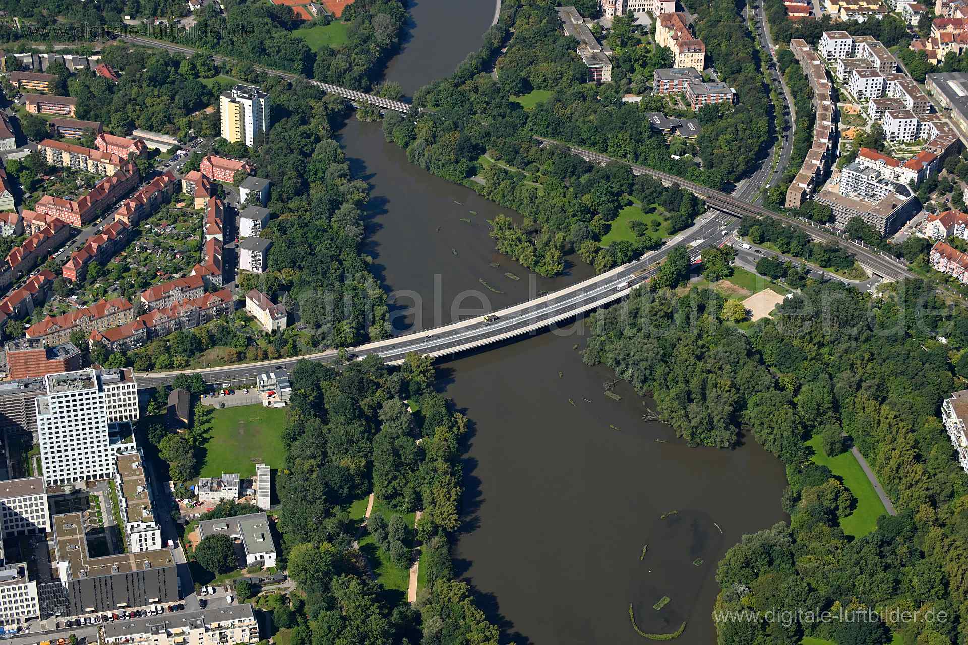 Luftaufnahme Dr.-Gustav-Heinemann-Brücke in Nürnberg | Mittelfranken, Bayern
