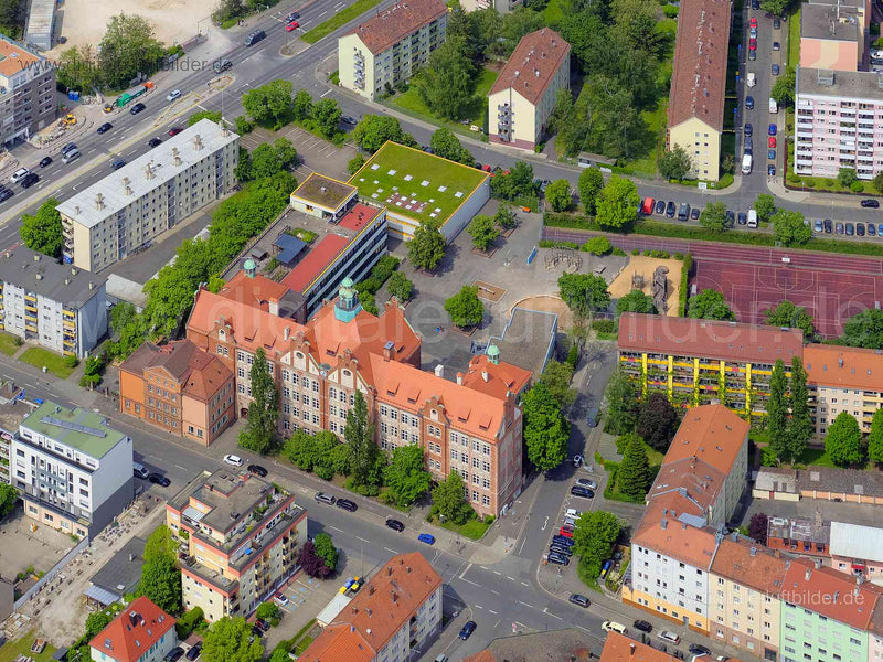 Luftbild - Dr.-Theo-Schöller-Schule, Ort: Nürnberg, Tags: Dr.-Theo-Schöller-Schule, Schule, , Bielefelder Straße, Detmolde...
