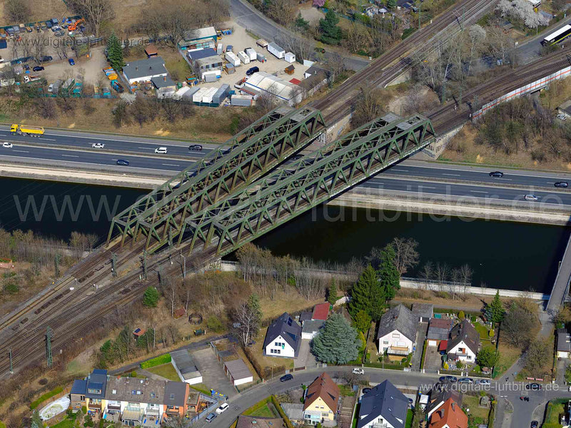 Luftaufnahme Eisenbahnbrücke Main-Donau-Kanal in Nürnberg | Mittelfranken, Bayern