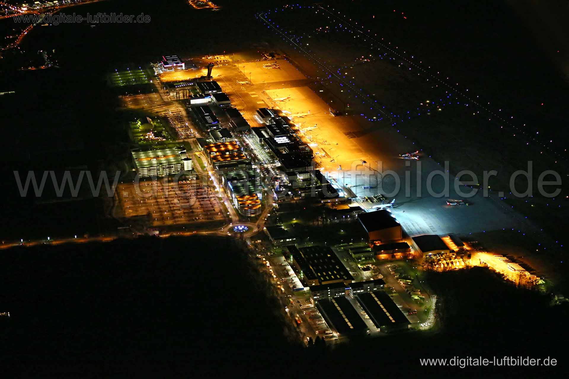 Luftaufnahme Flughafen in Nürnberg | Mittelfranken, Bayern