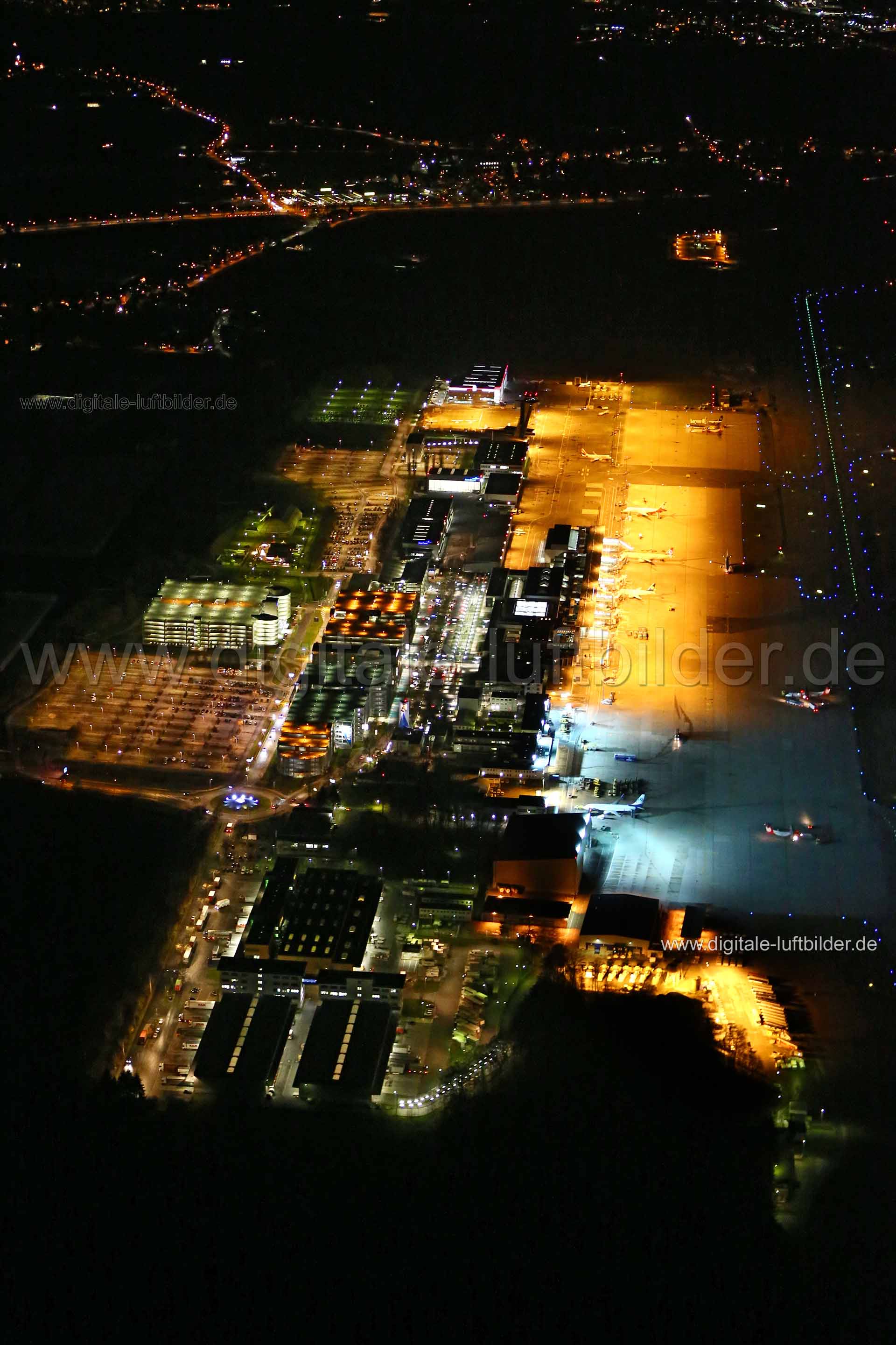 Luftaufnahme Flughafen in Nürnberg | Mittelfranken, Bayern