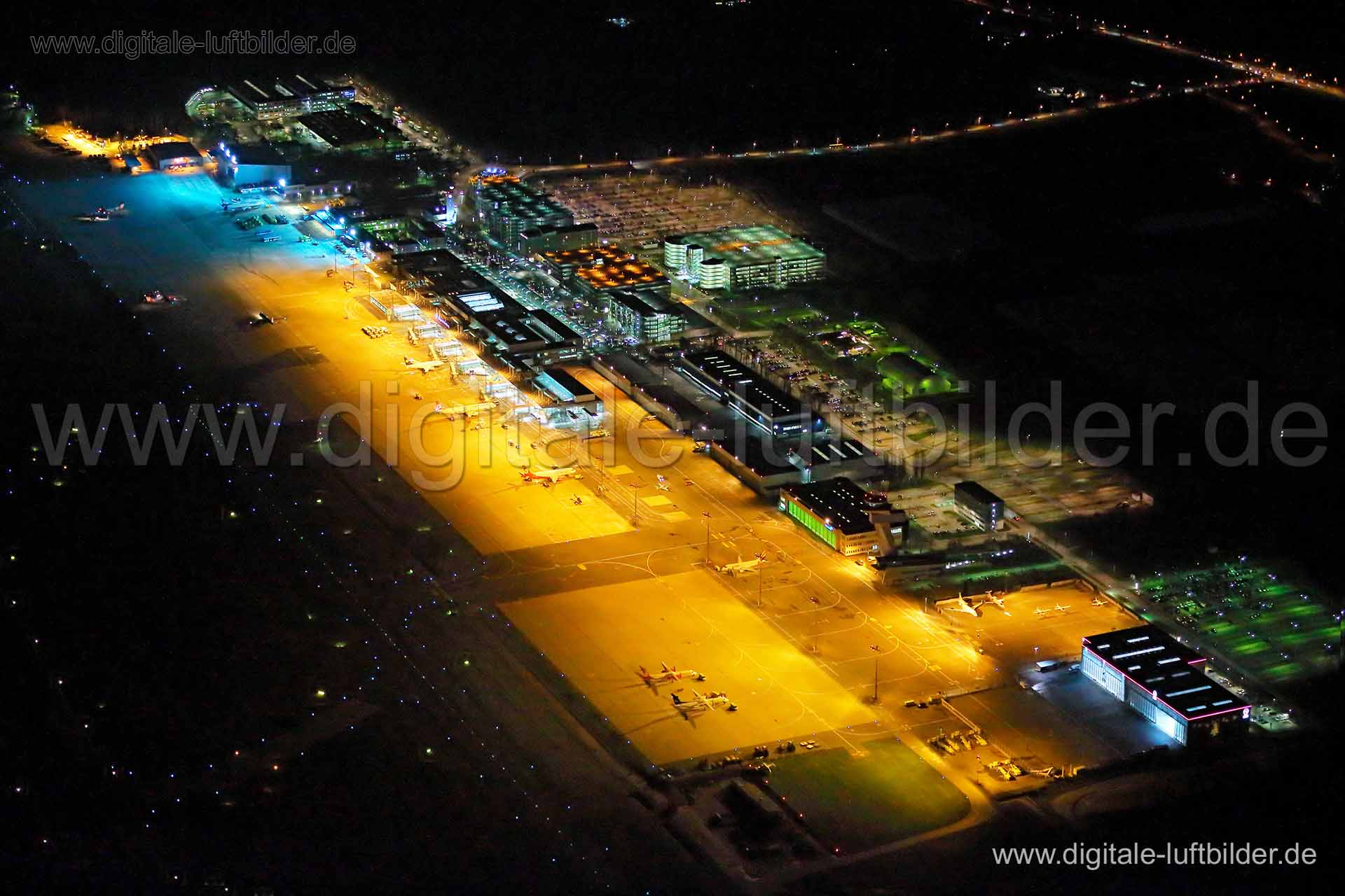 Luftaufnahme Flughafen in Nürnberg | Mittelfranken, Bayern