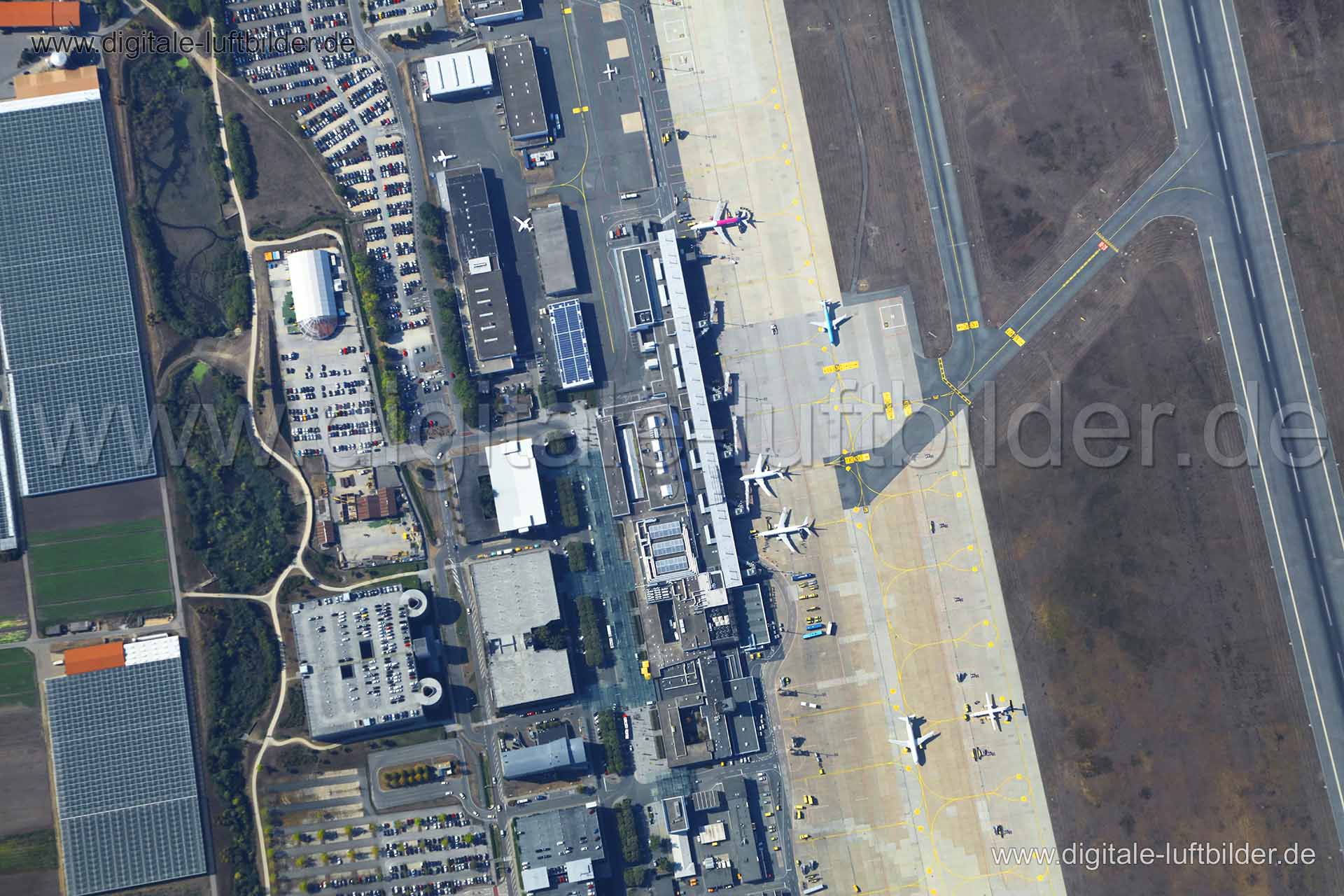 Luftaufnahme Flughafen in Nürnberg | Mittelfranken, Bayern