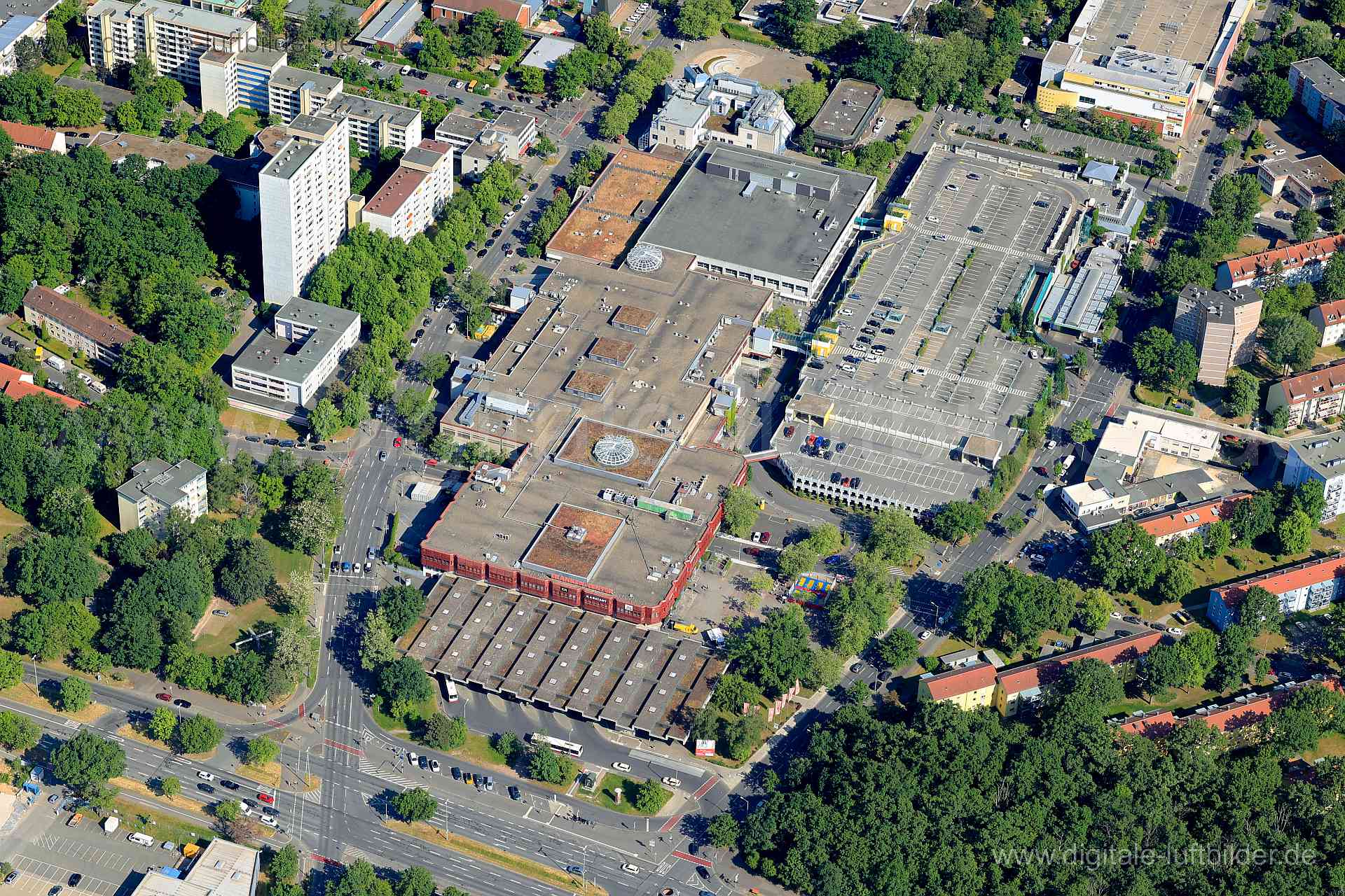 Luftbild - Franken-Center Nürnberg, Ort: Nürnberg, Tags: Franken-Center, Einkaufszentrum, Langwasser, Gewerbeimmobilie, Gl...