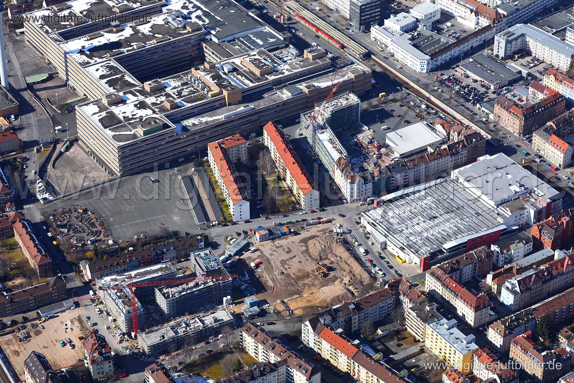 Titel: Fürther Straße, Bildnummer: c251810, Ort / Stadt: Nürnberg, (Land)Kreis: kreisfreie Stadt Nürnberg, Regierungsbezirk: Mittelfranken, Bundesland: Bayern, Aufnahmedatum: 21.03.2018, Schlagwörter: Luftbild, Luftbilder, Luftbildfotografie, Luftaufnahme, Luftbildaufnahme, Luftfoto, Vogelperspektive, Vogelansicht, Deutschland, Schräg- und Senkrecht-Luftaufnahmen, Orthofotografie, Fürther Straße, Hasstraße, Volzstraße, Adam-Klein-Straße, Redrenbacherstraße, Augsburgerstraße, Hautschstraße, Wande