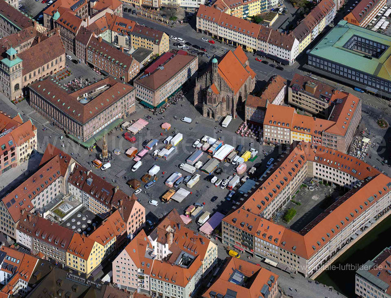 Luftaufnahme Frauenkirche in Nürnberg | Mittelfranken, Bayern