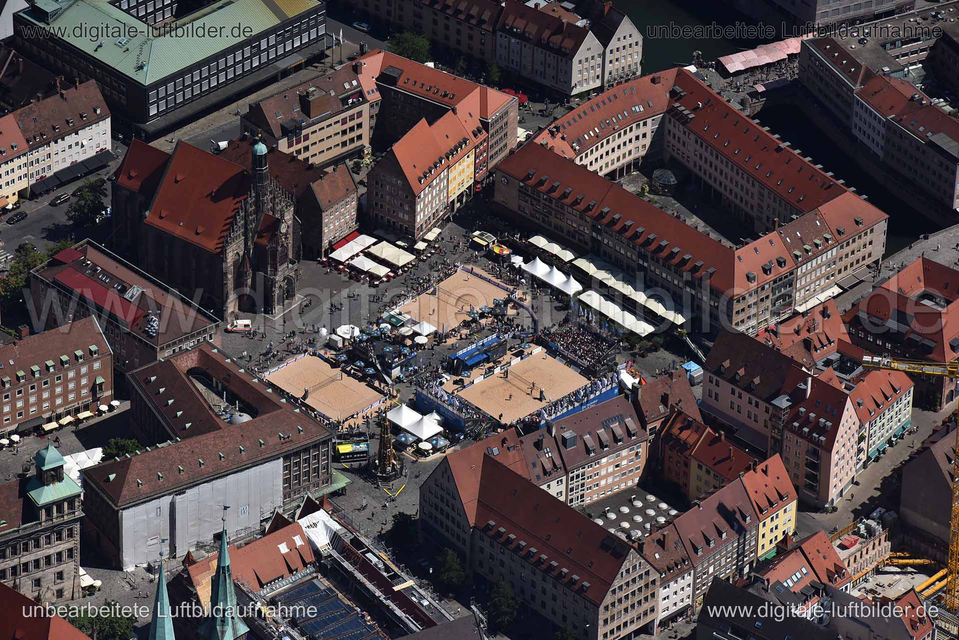 Luftaufnahme Hauptmarkt (Volleyball) in Nürnberg | Mittelfranken, Bayern