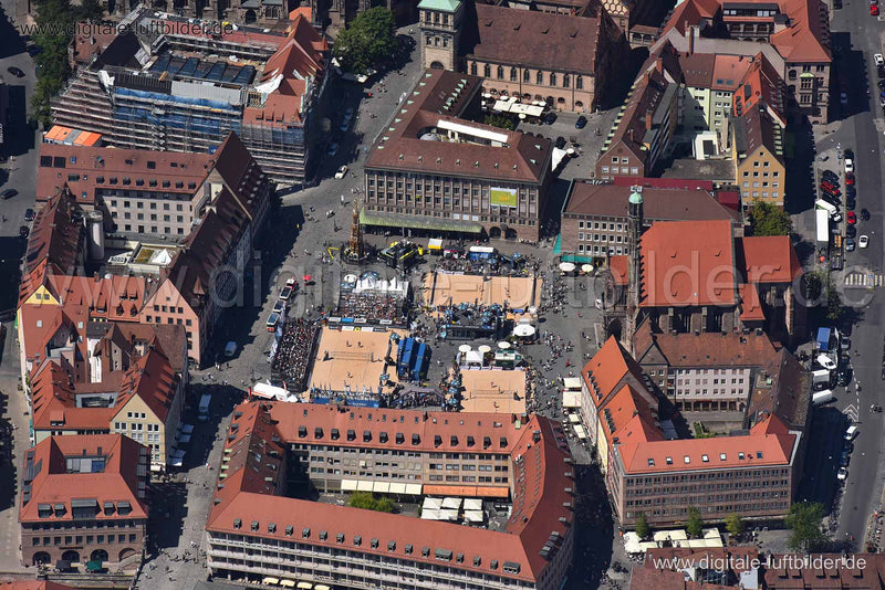 Luftaufnahme Hauptmarkt (Volleyball) in Nürnberg | Mittelfranken, Bayern