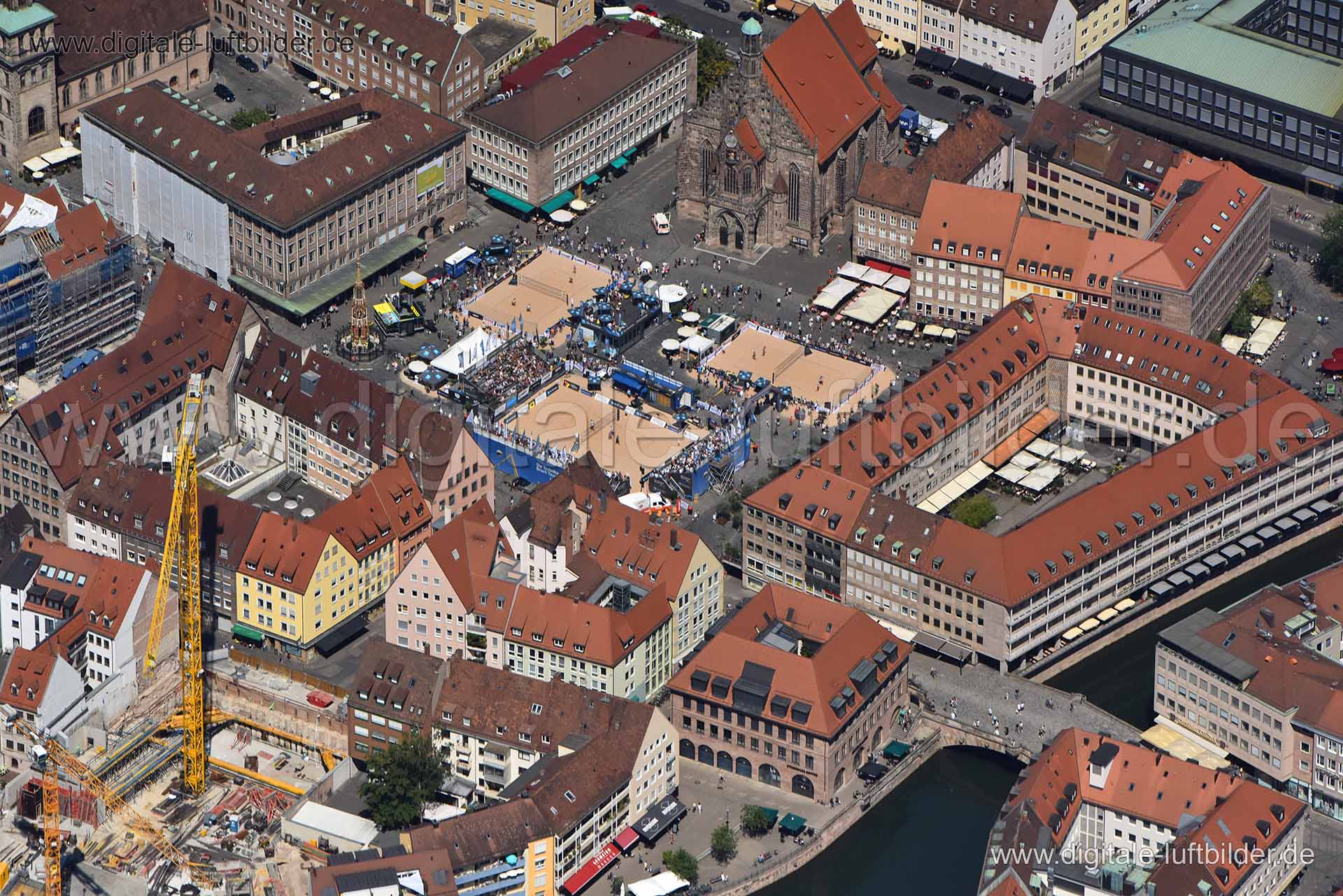 Luftaufnahme Hauptmarkt (Volleyball) in Nürnberg | Mittelfranken, Bayern
