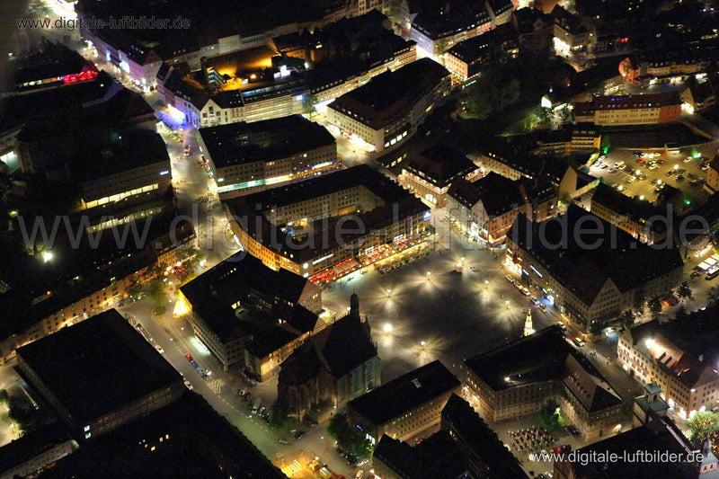 Luftaufnahme Hauptmarkt bei Nacht in Nürnberg | Mittelfranken, Bayern