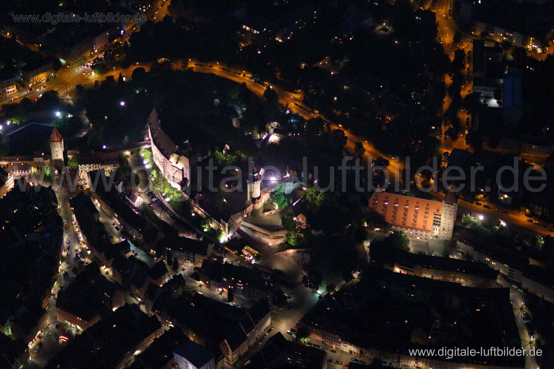 Luftaufnahme Kaiserburg bei Nacht in Nürnberg | Mittelfranken, Bayern