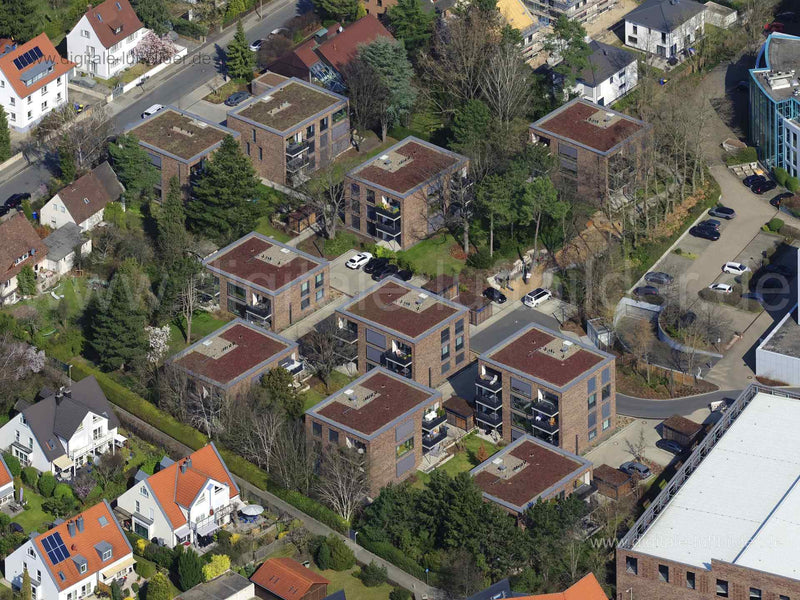 Titel: Lerchenstraße, Bildnummer: f472311, Ort / Stadt: Nürnberg, (Land)Kreis: kreisfreie Stadt Nürnberg, Regierungsbezirk: Mittelfranken, Bundesland: Bayern, Aufnahmedatum: 28.03.2022, Schlagwörter: Luftbild, Luftbilder, Luftbildfotografie, Luftaufnahme, Luftbildaufnahme, Luftfoto, Vogelperspektive, Vogelansicht, Deutschland, Lerchenstraße, Architektur, Neubau, Monat: März, Jahreszeit: Frühling, Tageszeit: Mittag / Nachmittag, Jahr: 2022, Flug ID: 20220328, Bildstatus: farblich angepasst, Bilda