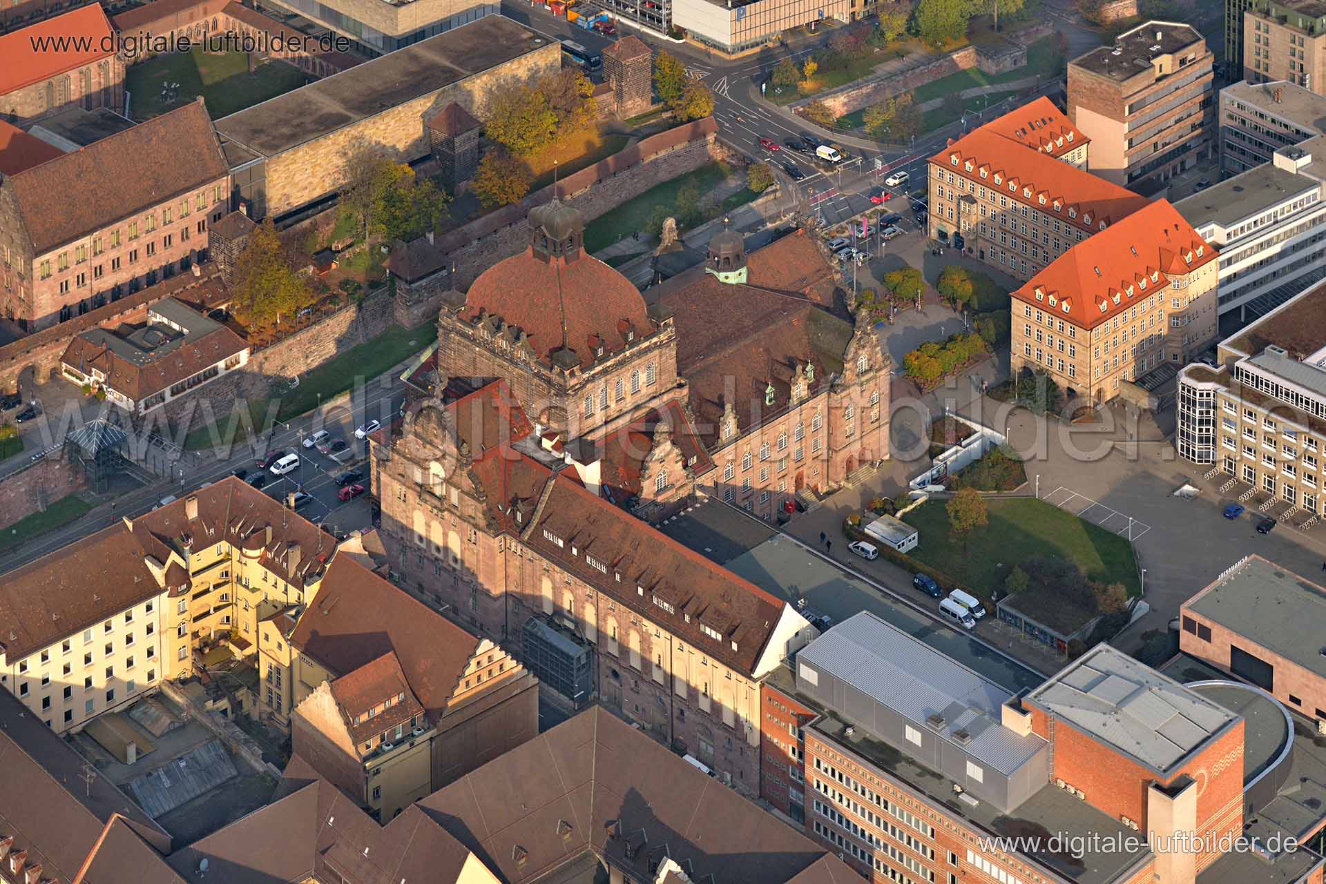 Luftaufnahme Opernhaus in Nürnberg | Mittelfranken, Bayern
