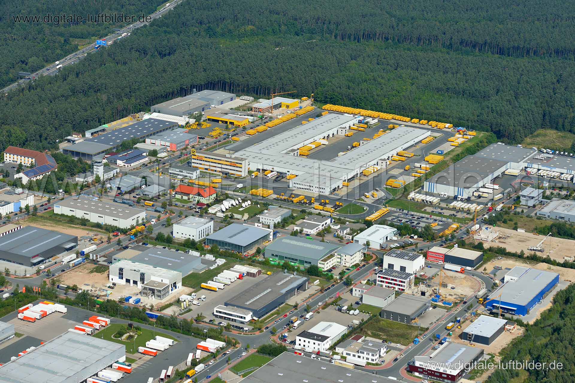 Luftaufnahme Paketzentrum DHL in Nürnberg | Mittelfranken, Bayern