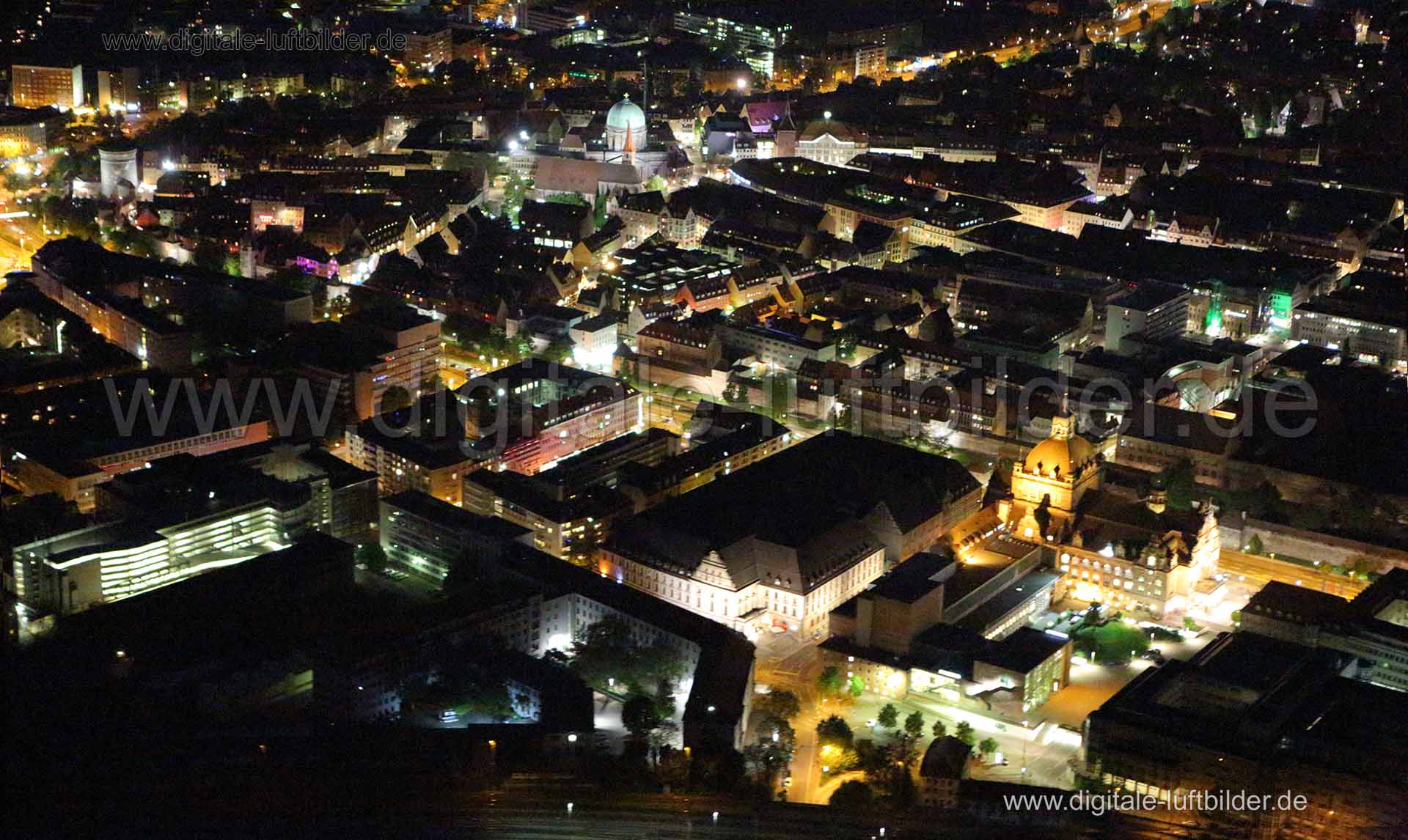 Luftaufnahme Panorama bei Nacht in Nürnberg | Mittelfranken, Bayern