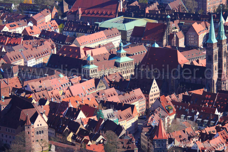Luftaufnahme Rathaus & Sebalduskirche in Nürnberg | Mittelfranken, Bayern