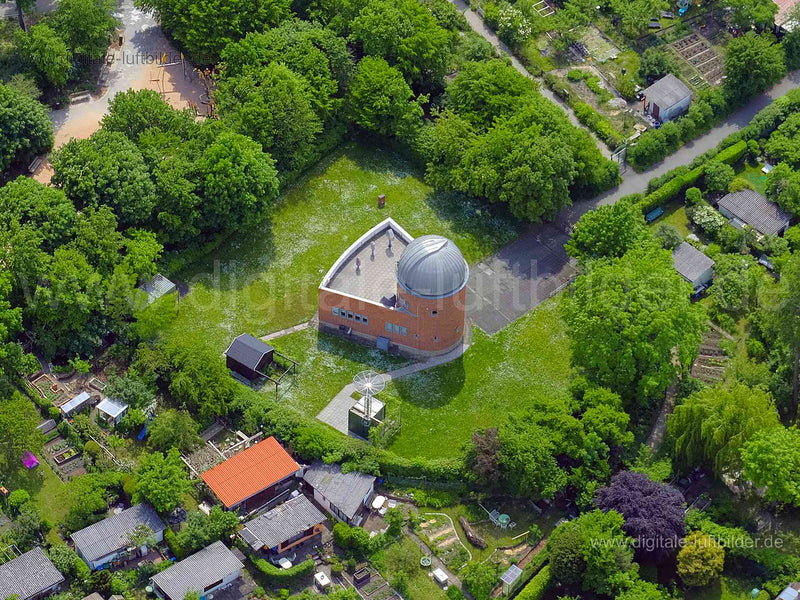 Luftbild - Regomontanus Sternwarte, Ort: Nürnberg, Tags: Rechenberganlage, St. Jobst, Regiomontanus Sternwarte, , Bismarck...