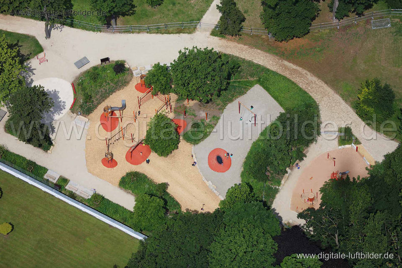 Luftaufnahme Spielplatz am Friedrich-Ebert-Platz in Nürnberg | Mittelfranken, Bayern