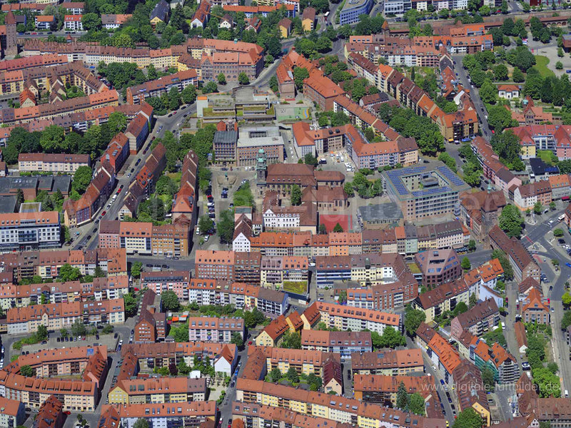 Titel: St. Sebald, Bildnummer: f484770, Ort / Stadt: Nürnberg, (Land)Kreis: kreisfreie Stadt Nürnberg, Regierungsbezirk: Mittelfranken, Bundesland: Bayern, Aufnahmedatum: 14.06.2022, Schlagwörter: Luftbild, Luftbilder, Luftbildfotografie, Luftaufnahme, Luftbildaufnahme, Luftfoto, Vogelperspektive, Vogelansicht, Deutschland, , St. Sebald, St. Egidien Kirche, Altstadt, Monat: Juni, Jahreszeit: Sommer, Tageszeit: Vormittag / Mittag, Jahr: 2022, Flug ID: 20220614, Bildstatus: farblich angepasst, Bil
