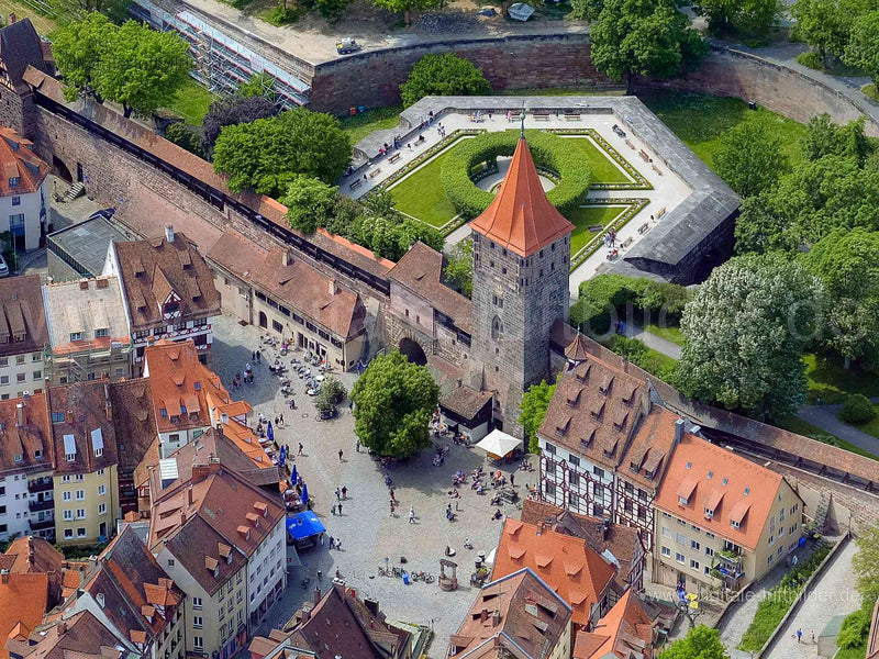 Luftbild - Tiergärtnertorplatz, Ort: Nürnberg, Tags: Tiergärtnertor, Altstadt, nördliche Altstadt, , , Albrecht-Dürer-Stra...