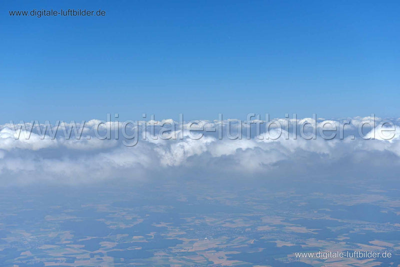 Luftaufnahme Über den Wolken in Nürnberg | Mittelfranken, Bayern