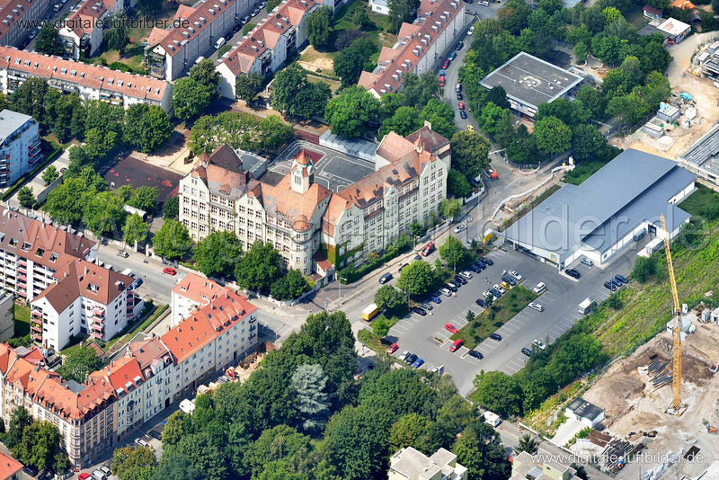 Luftaufnahme Uhlandschule in Nürnberg | Mittelfranken, Bayern