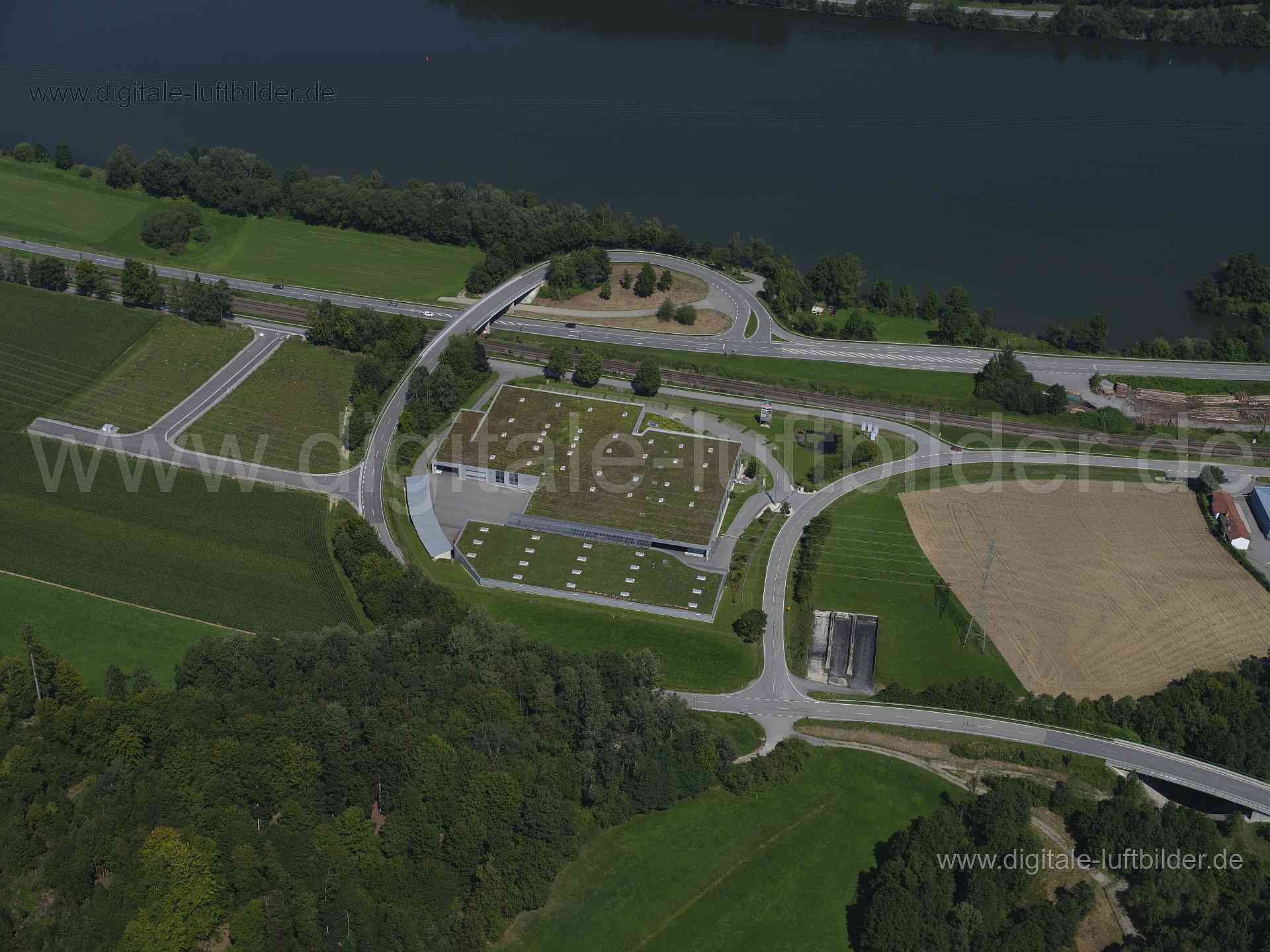 Luftaufnahme Fensterfabrik Niederhofer in Passau | Niederbayern, Bayern