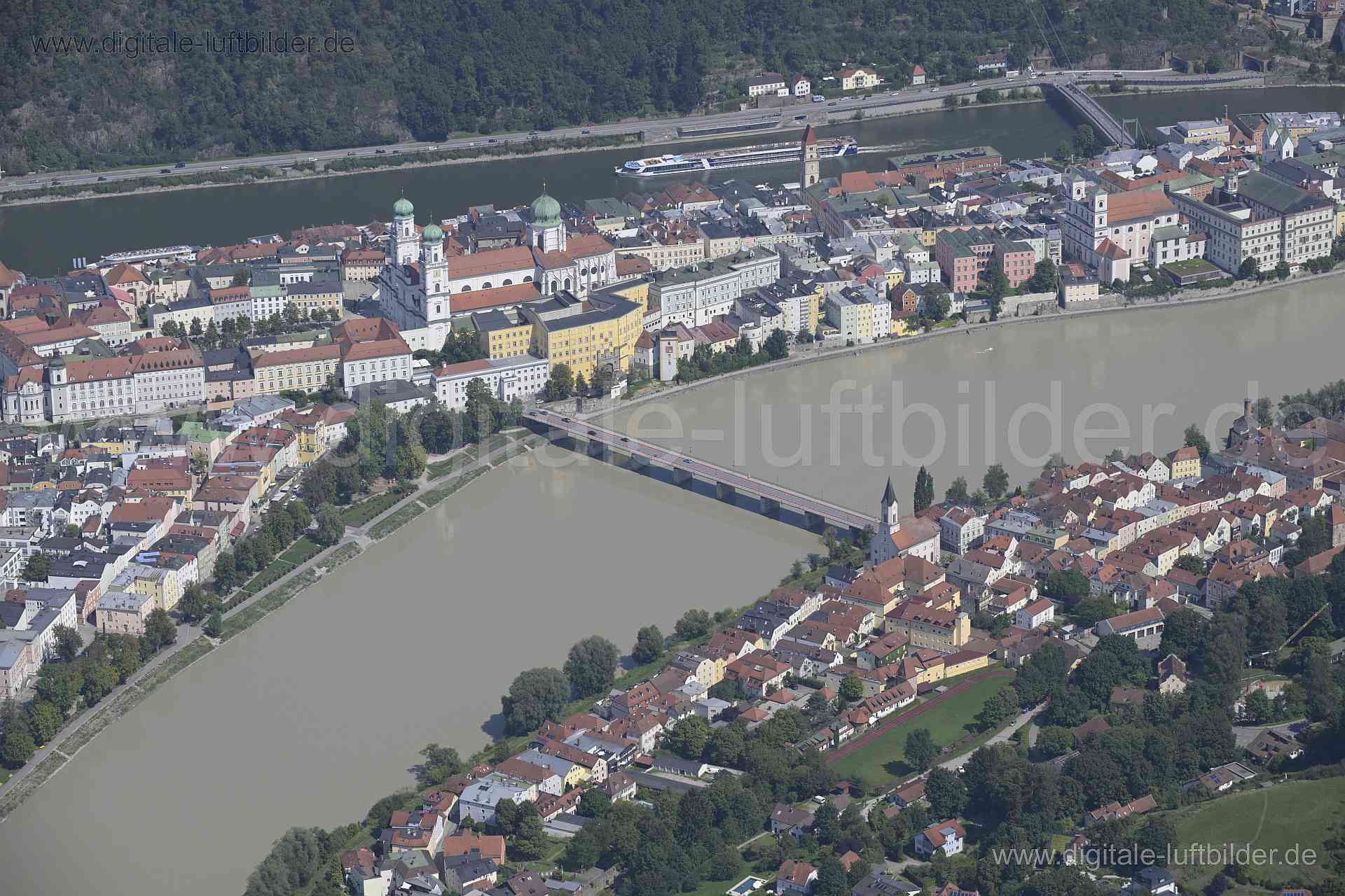 Luftaufnahme Marienbrücke, Passau in Passau | Niederbayern, Bayern