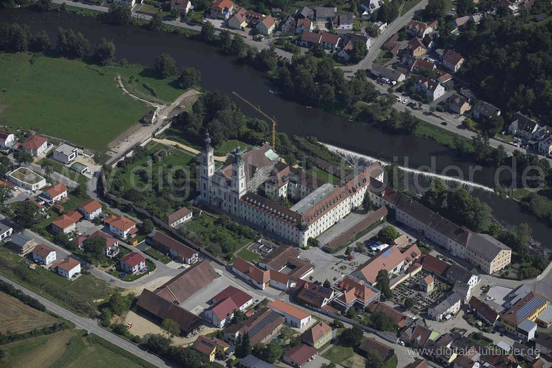 Luftaufnahme Kloster Pielenhofen in Pielenhofen | Oberpfalz, Bayern