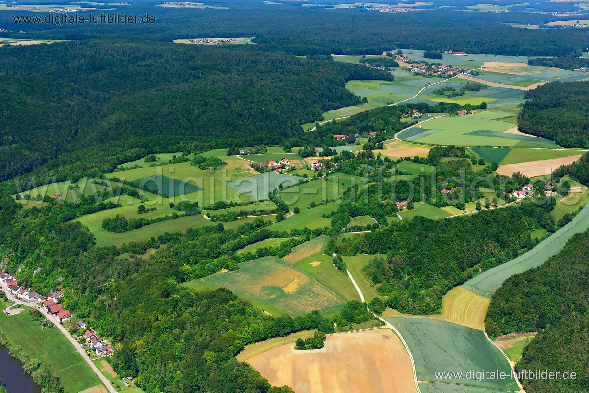 Luftaufnahme Pielenhofen in Pielenhofen | Oberpfalz, Bayern