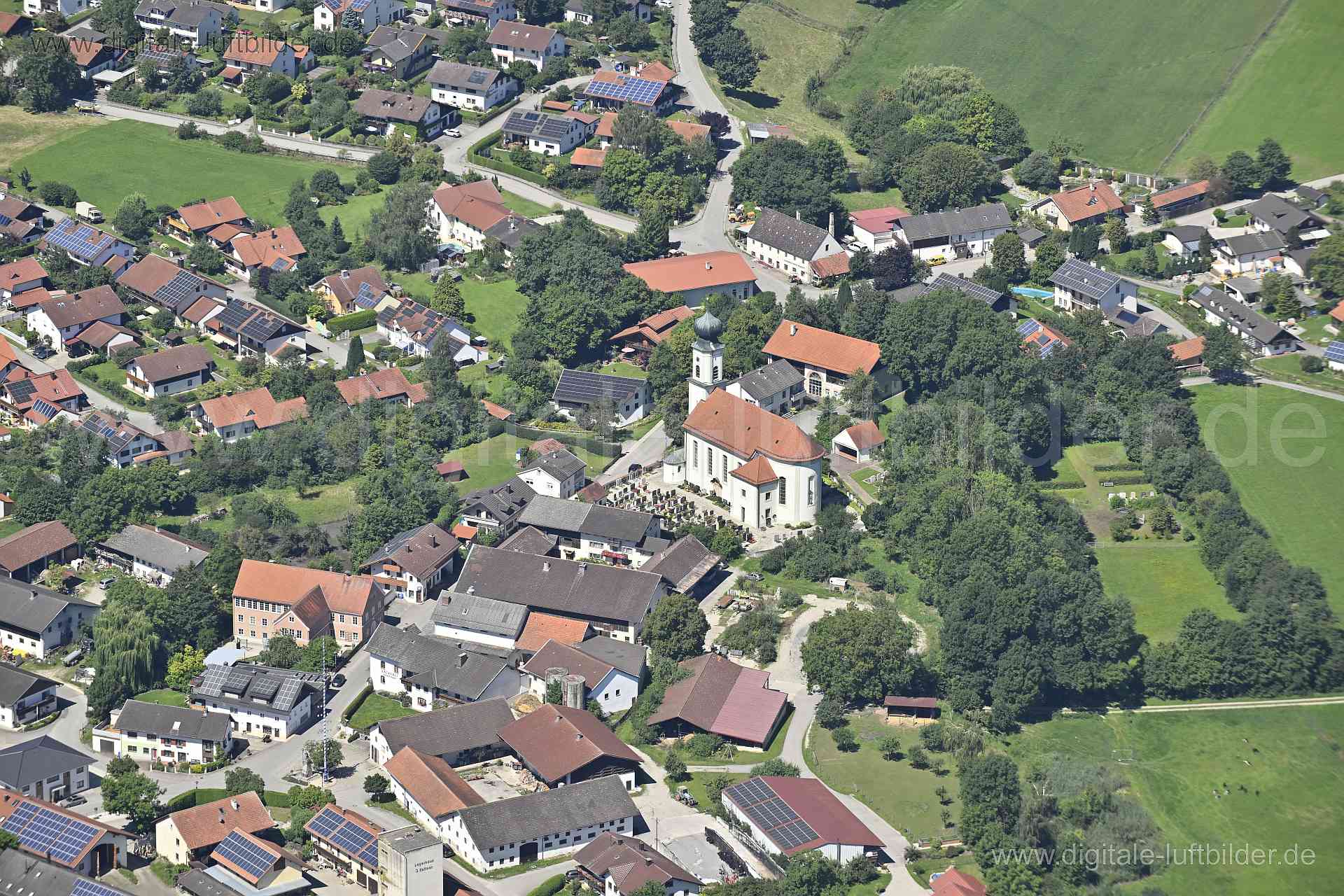 Luftaufnahme Oberflossing in Polling | Oberbayern, Bayern
