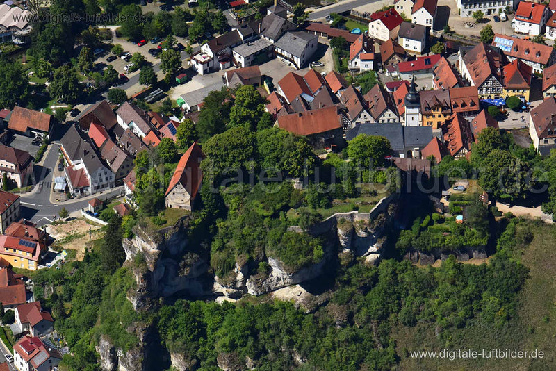 Luftaufnahme Burg Pottenstein in Pottenstein | Oberfranken, Bayern