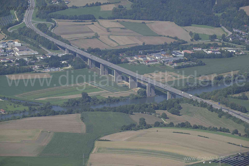 Luftaufnahme Donaubrücke Sinzing in Regensburg | Oberpfalz, Bayern
