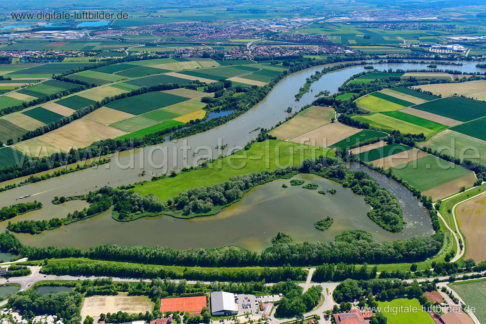 Luftaufnahme Donaustaufer Altwasser in Regensburg | Oberpfalz, Bayern