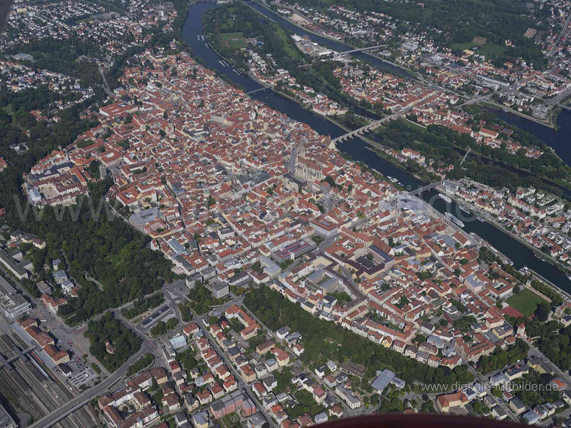 Luftaufnahme Regensburg in Regensburg | Oberpfalz, Bayern