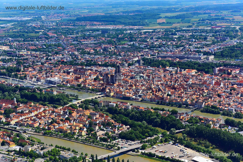 Luftaufnahme Regensburg in Regensburg | Oberpfalz, Bayern