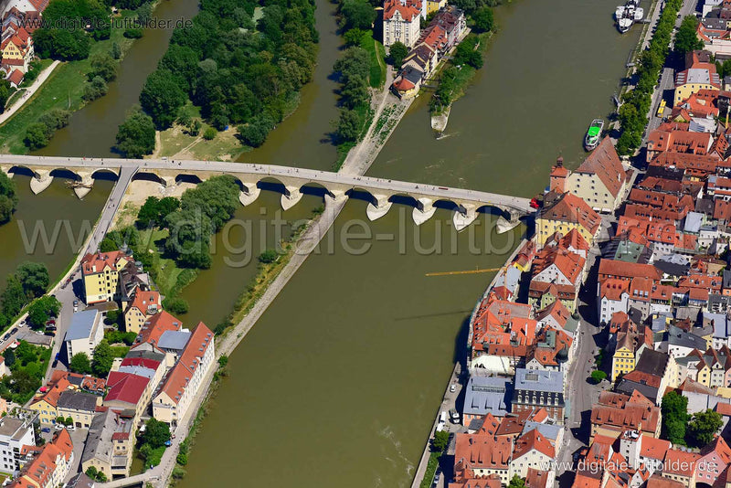 Luftaufnahme Regensburg in Regensburg | Oberpfalz, Bayern
