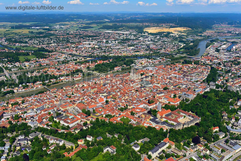 Luftaufnahme Regensburg in Regensburg | Oberpfalz, Bayern